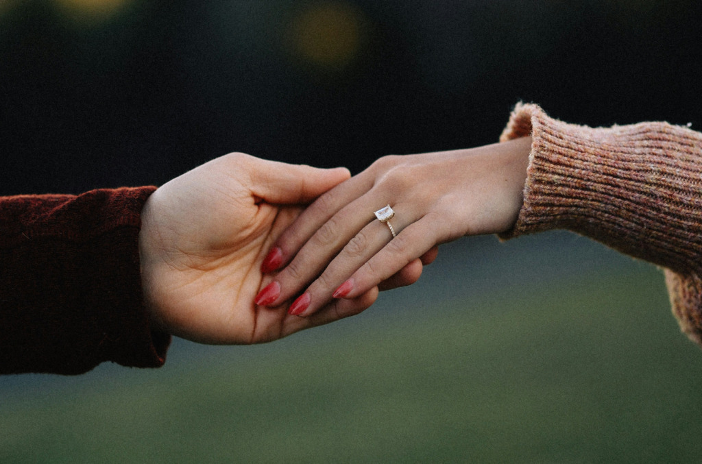 Engagement Ring Image 6