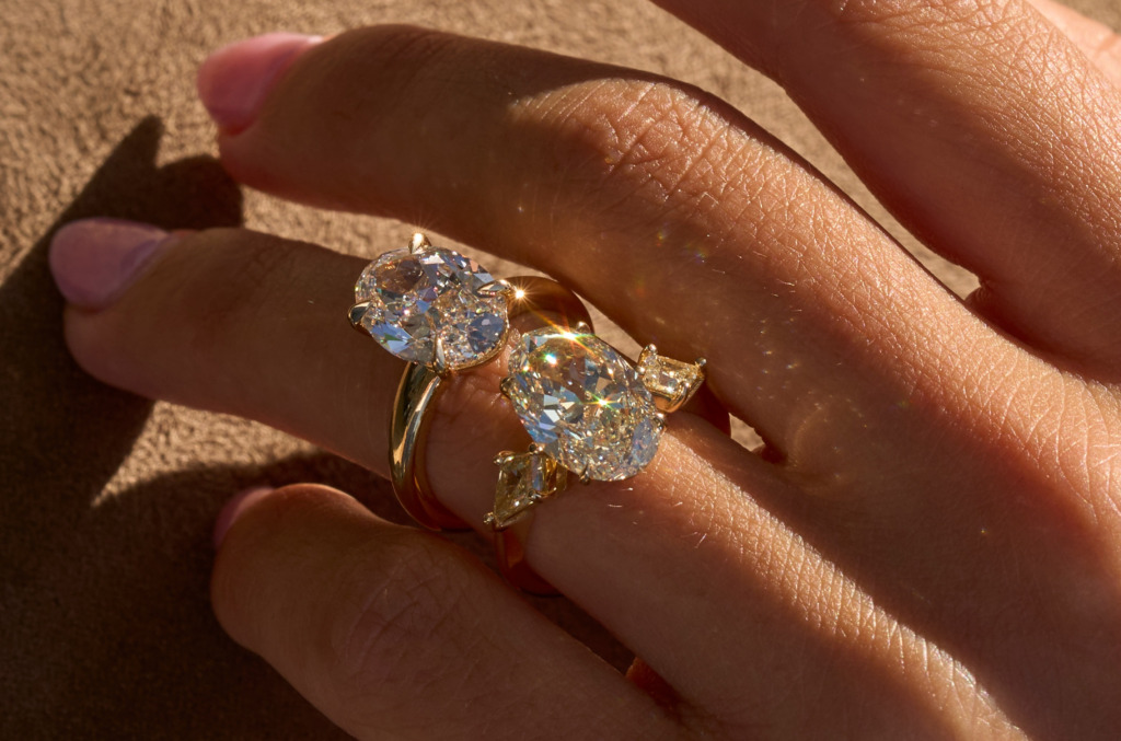 two-or-more-natural-diamonds-side-by-side-showing-differences