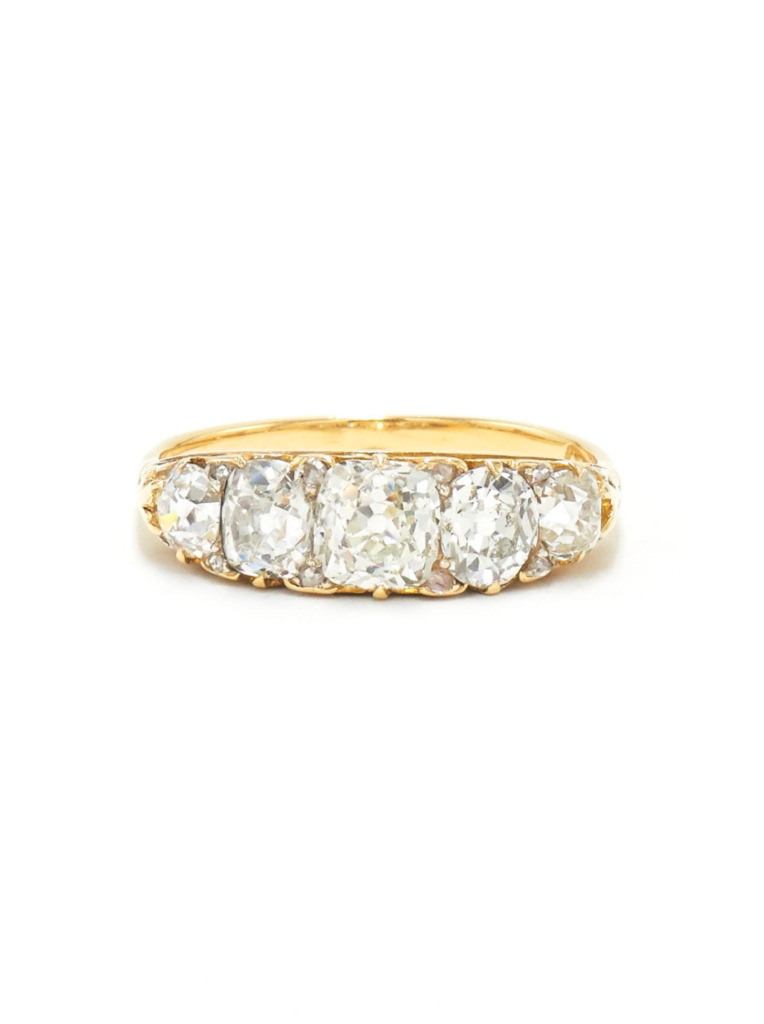 art decor ring